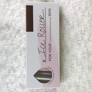 /kit•sch/ lce Roller in Terracotta, Skincare Tool